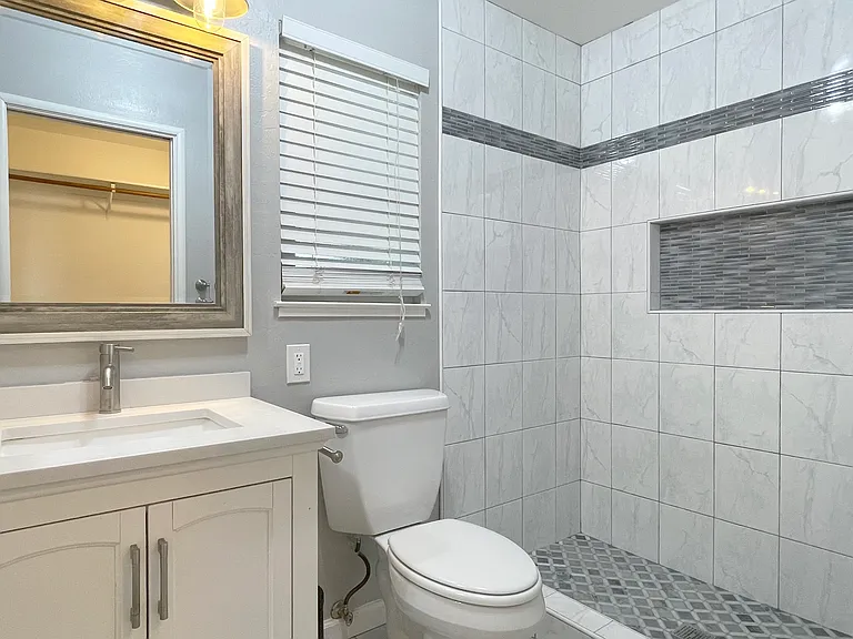 933 Sunlite Dr — Photo 8