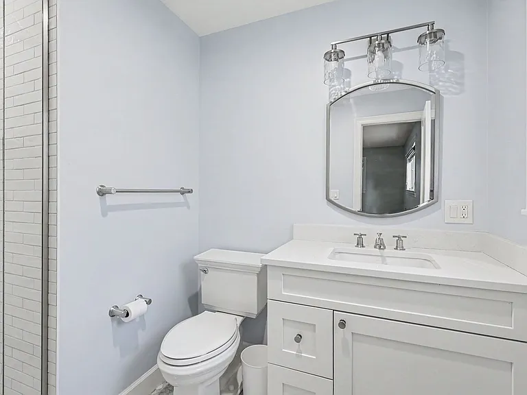 905 S Harrison St — Photo 16