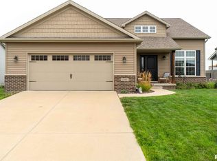 1405 Westminster Dr, Washington, IL