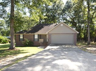 141 Stone Hollow Trce, Carriere, MS 39426