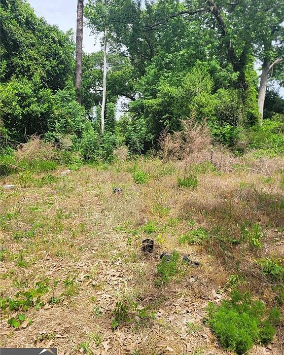 2nd image of 3340 Riggins Mill Rd #B