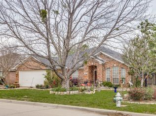 1800 Saint Nevis Dr, Mansfield, TX 76063