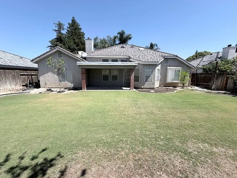 5009 Glacier Canyon Ct — Photo 15