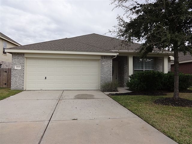1st image of 15906 Sonoma Park Dr