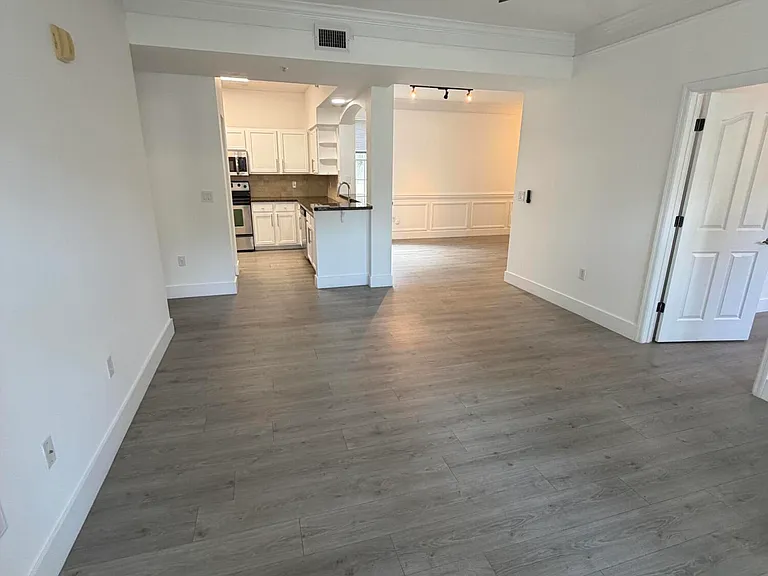 275 Murcia Dr #208 — Photo 39