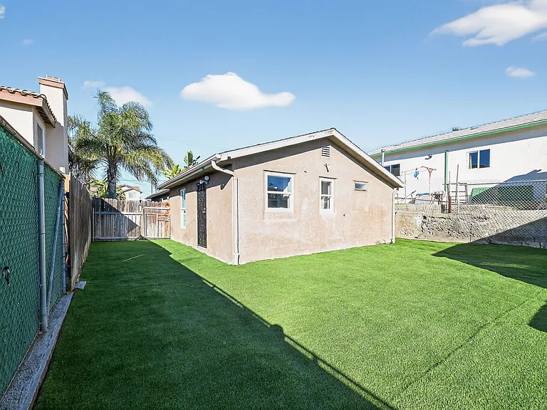 4045 C St — Photo 32