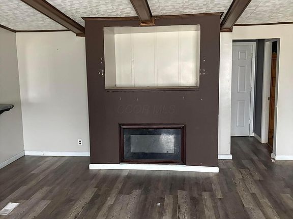 4th image of 83 Myrtle Ave