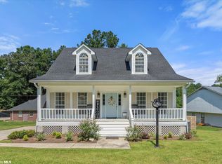 100 Lake Front Dr, Daphne, AL 36526