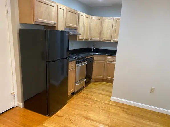 222 Hanover St, Boston, MA