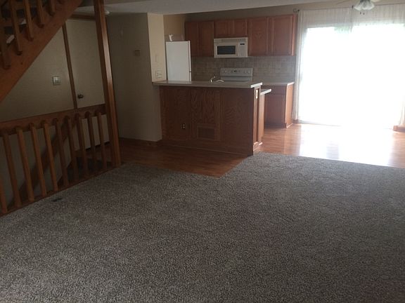 2nd image of 4902 Stoneybrook Blvd