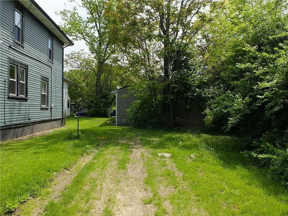 2nd image of 2750 N Carrollton Ave