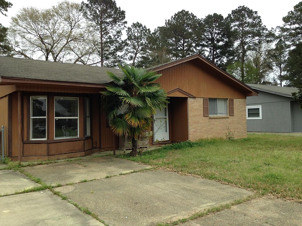 1st image of 506 Magnolia St