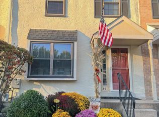 39 Ruth Rd, Brookhaven, PA 19015