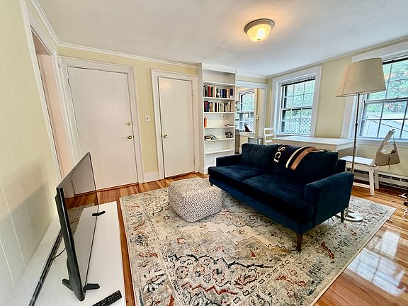 4th image of 42 Cedar Lane Way