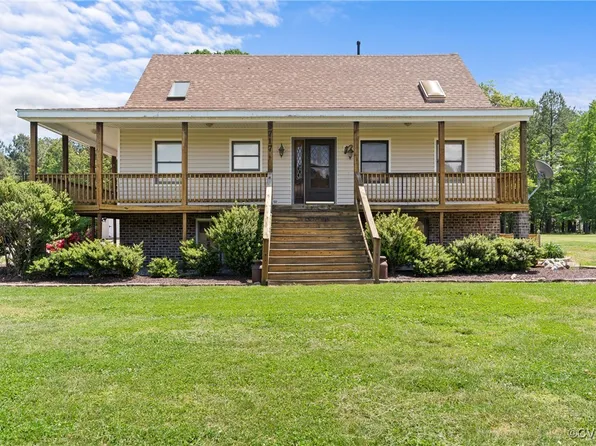 9717 Robin Rd, Disputanta, VA 23842