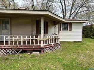 1361 New Market Rd, New Market, AL 35761