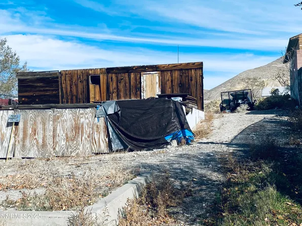 232 N South St, Tonopah, NV 89049