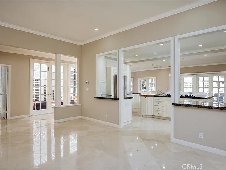 736 Harbor Island Dr — Photo 7