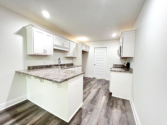 3rd image of 8154 Lawton St