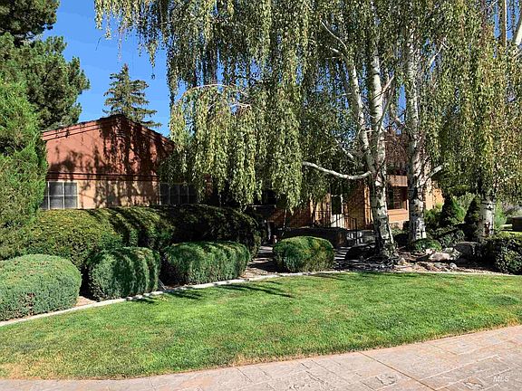 5th image of 1859 Alturas Dr