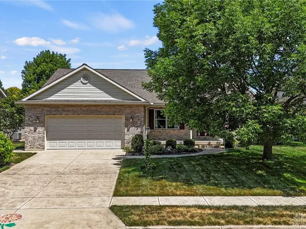 433 Clover Hill Dr, Tipp City, OH 45371