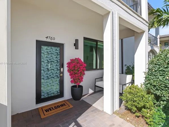 4760 NW 83rd Pkwy, Doral, FL 33166