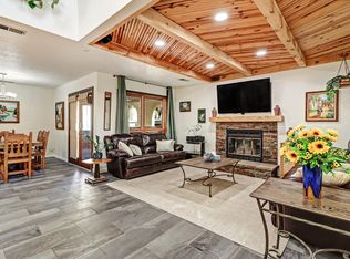 40 Pheasant Hill Dr NE, Albuquerque, NM 87111