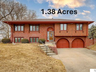 5902 Mark St, Papillion, NE, 68133