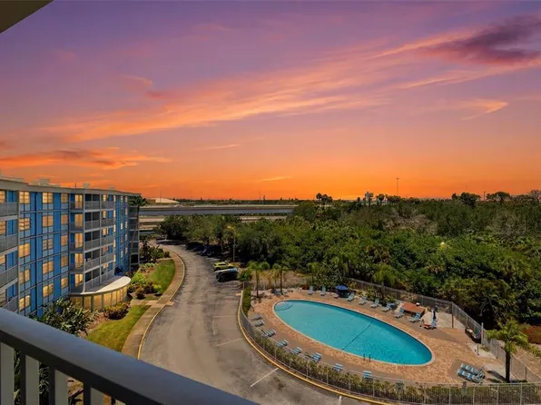 3315 58th Ave S APT 615, Saint Petersburg, FL 33712