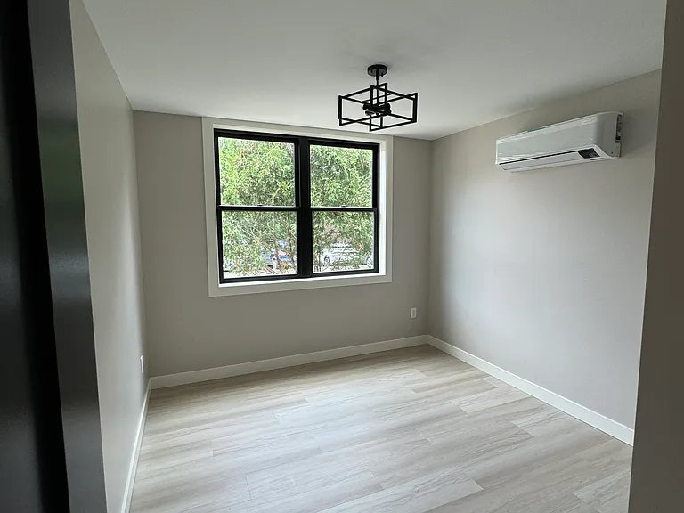 615 Cascadilla St #A — Photo 5