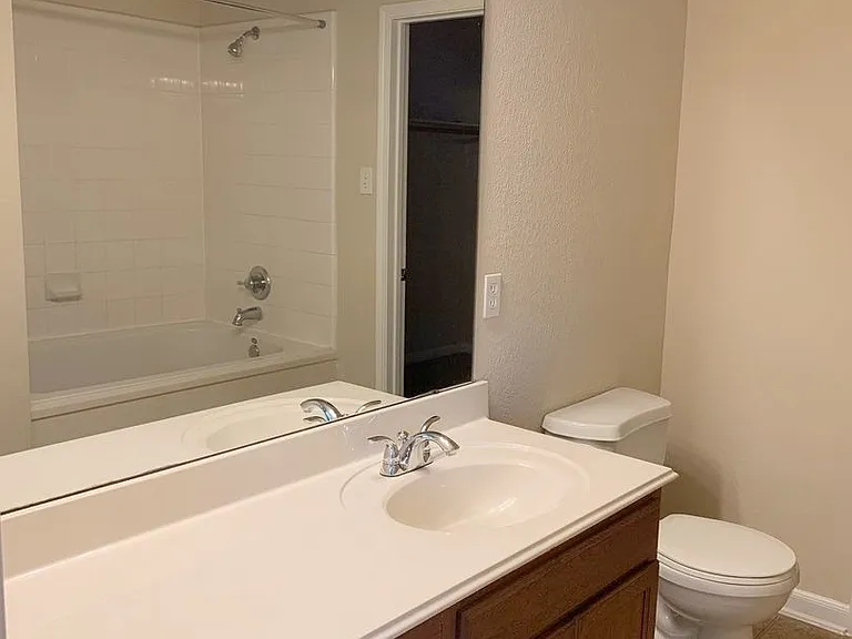 7207 Liberty Mesa Ln — Photo 13