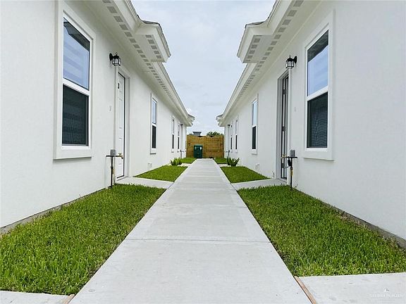 3rd image of 909 W Carmel Ave APT 1