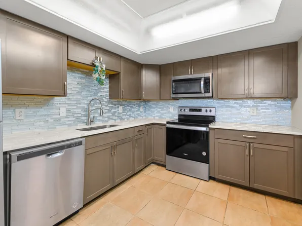 4500 Gefion Court #302, Lake Worth, FL 33467