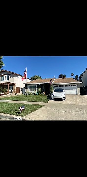 1st image of 4202 E Bainbridge Ave