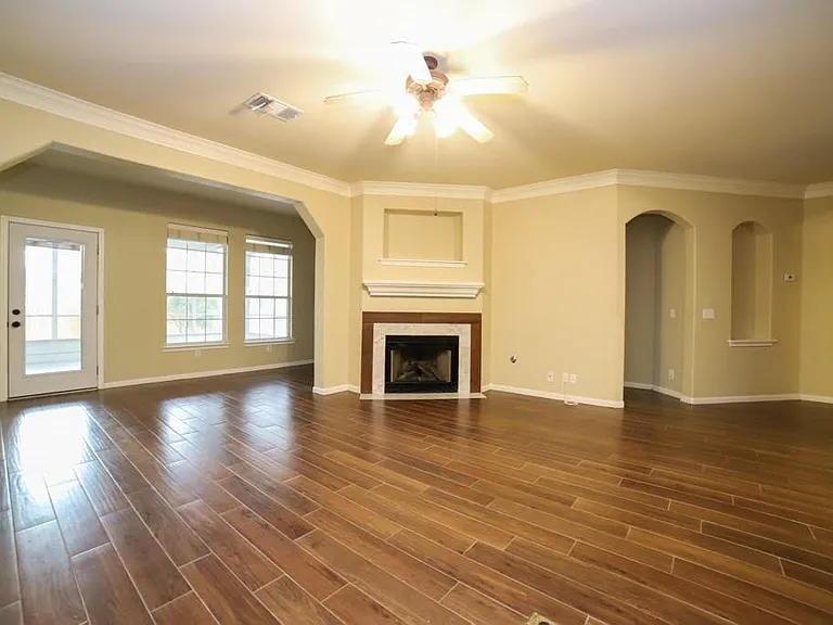 6104 York Bridge Cir — Photo 2