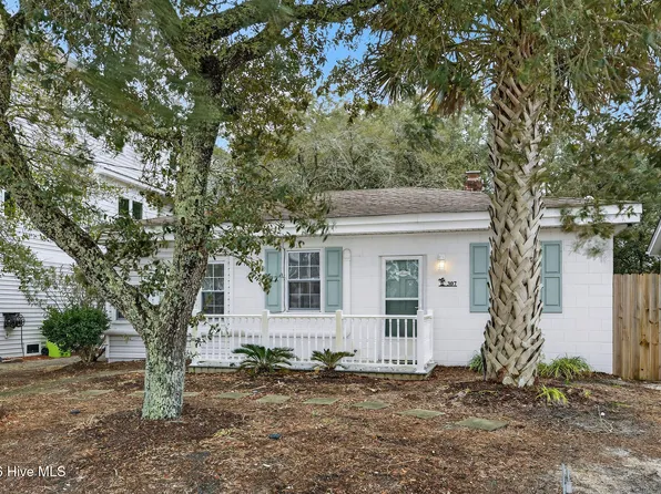 307 Fayetteville Avenue, Carolina Beach, NC 28428