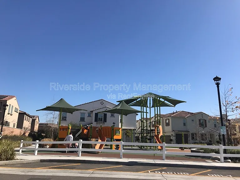 14552 Sienna Pl — Photo 37