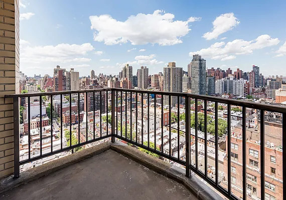 Rented by Brown Harris Stevens | media 34