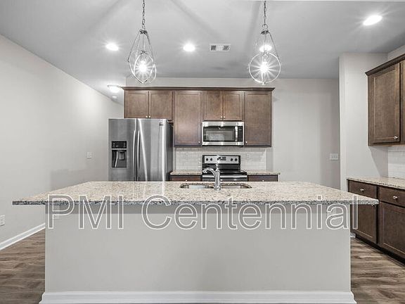 4th image of 537 Jefferson Chase St SE