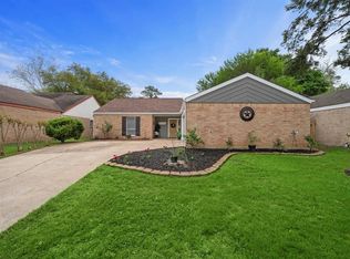 8207 Amurwood Dr, Tomball, TX 77375