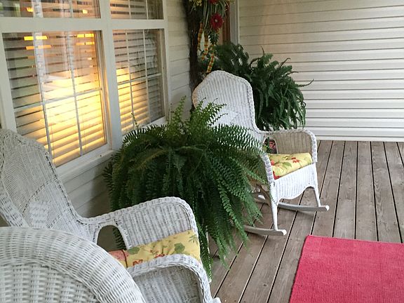 4th image of 355 Woodhill Dr