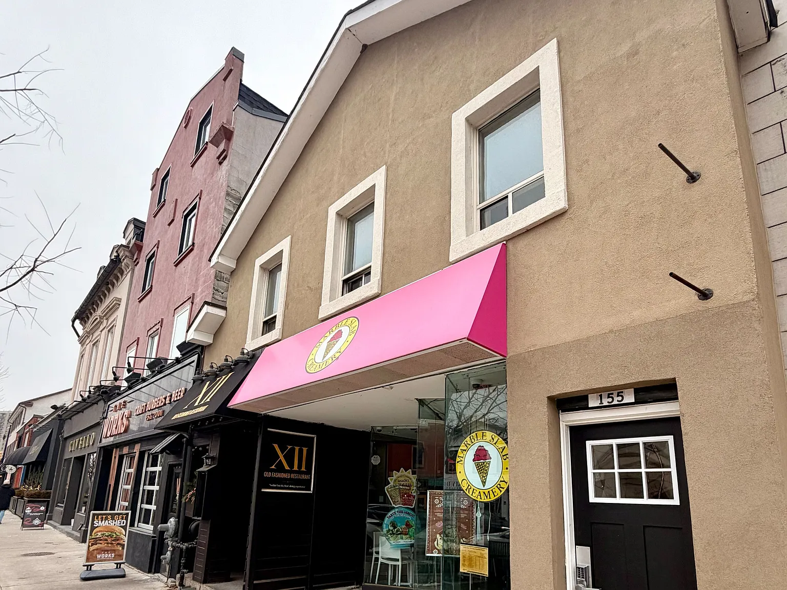 155 Lakeshore Rd E — Photo 1