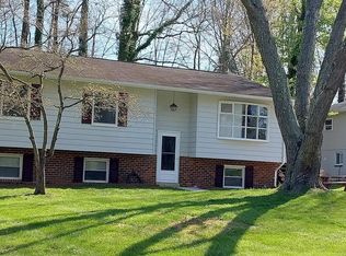 2197 Thoreau Ct, Annapolis, MD 21401