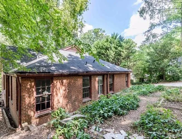 1681 E Clifton Rd NE — Photo 42