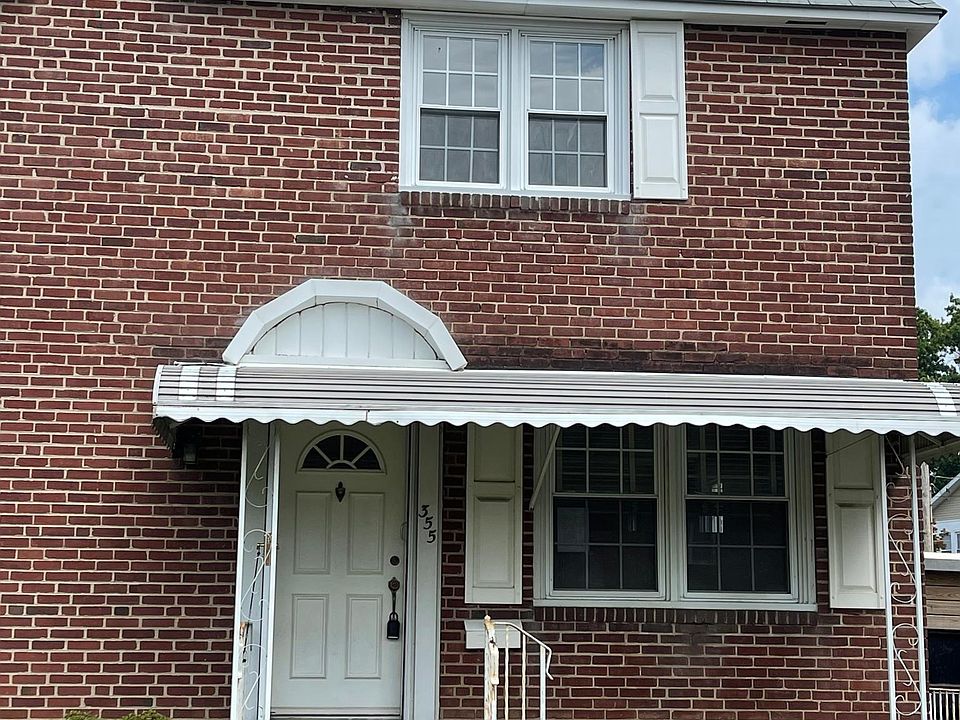 Welcome to the renovated 355 Holland Street!