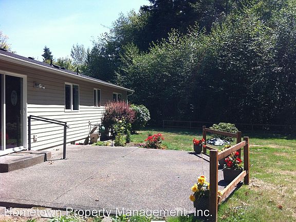 2nd image of 5943 67th Ave NE