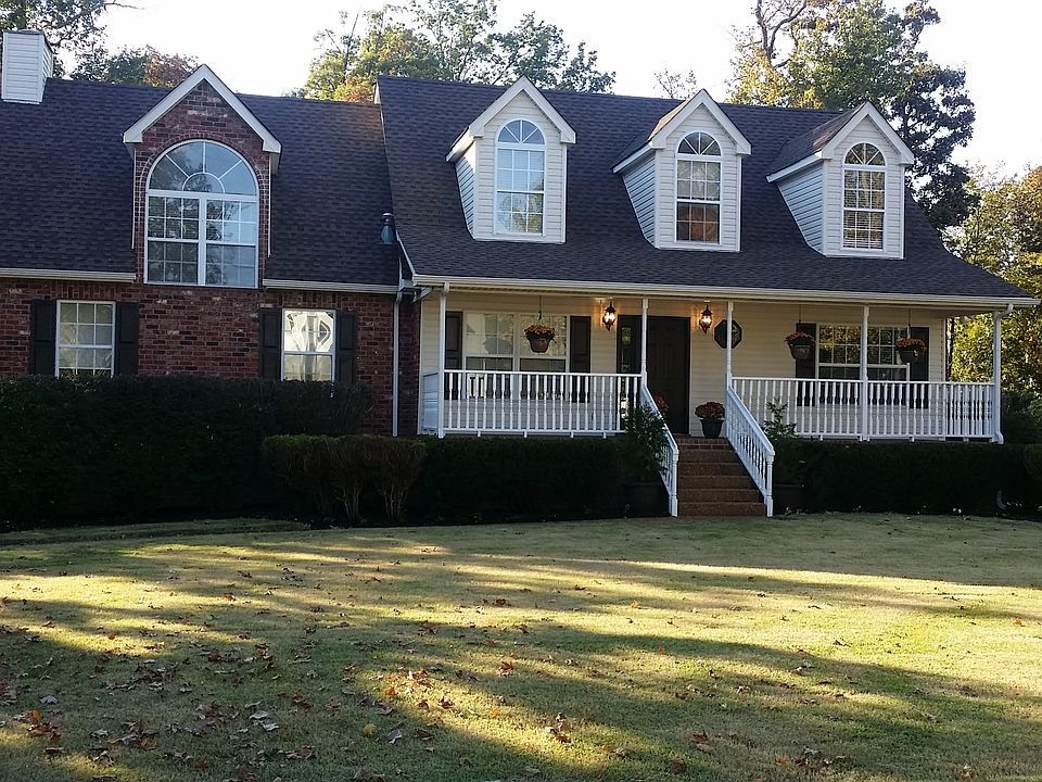 1st image of 204 Orchard Park Dr