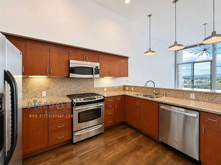630 Thomas L Berkley Way #816 — Photo 13