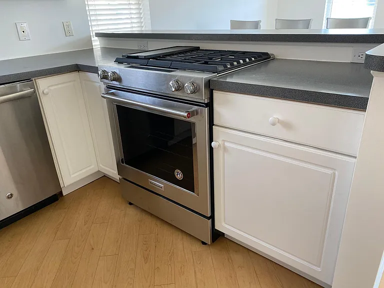 New KitchenAid downdraft dual fuel range