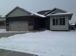 2300 S Hofstad Ave, Sioux Falls, SD 57106